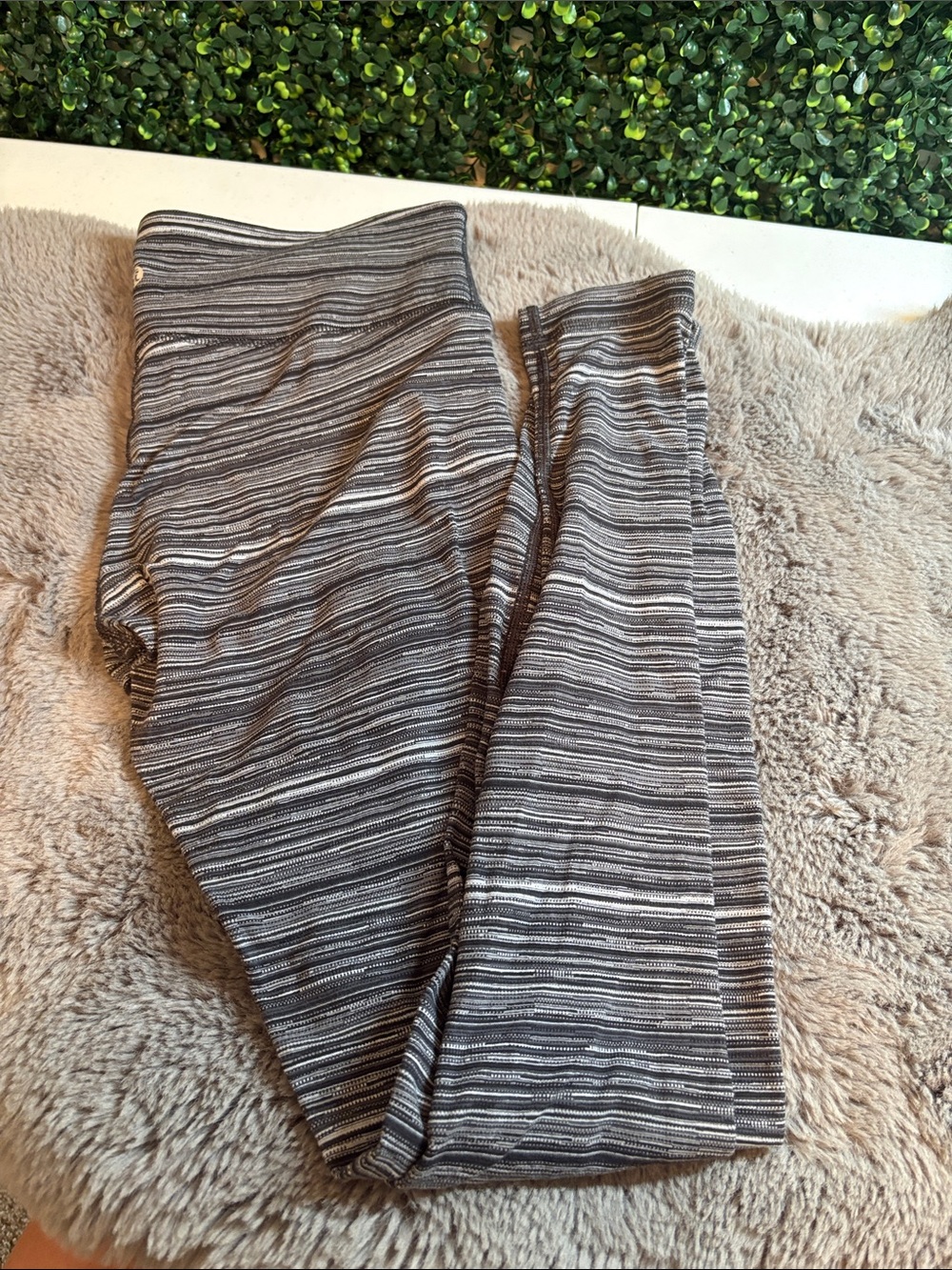 lululemon athletica Heathered Gray Striped Leggings Size 10